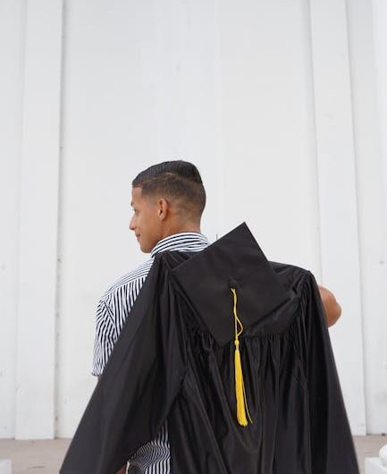 Купите диплом о высшем образовании в Казани недорого